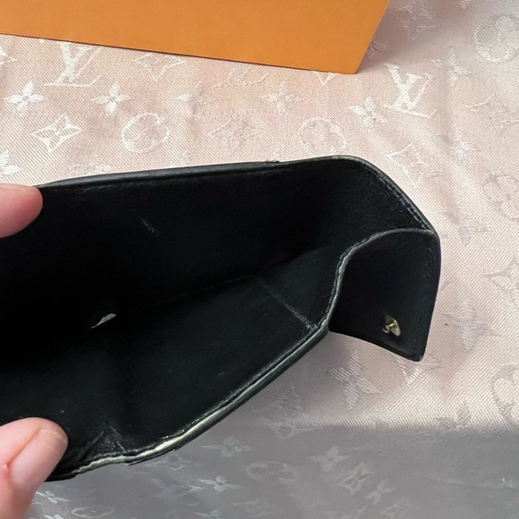 Louis Vuitton Compact Zoe Wallet in Black Monogram Empreinte Leather - Picture 5 of 9